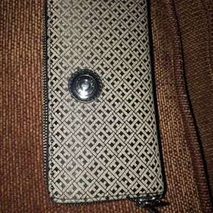 Tommy Hilfiger wallet